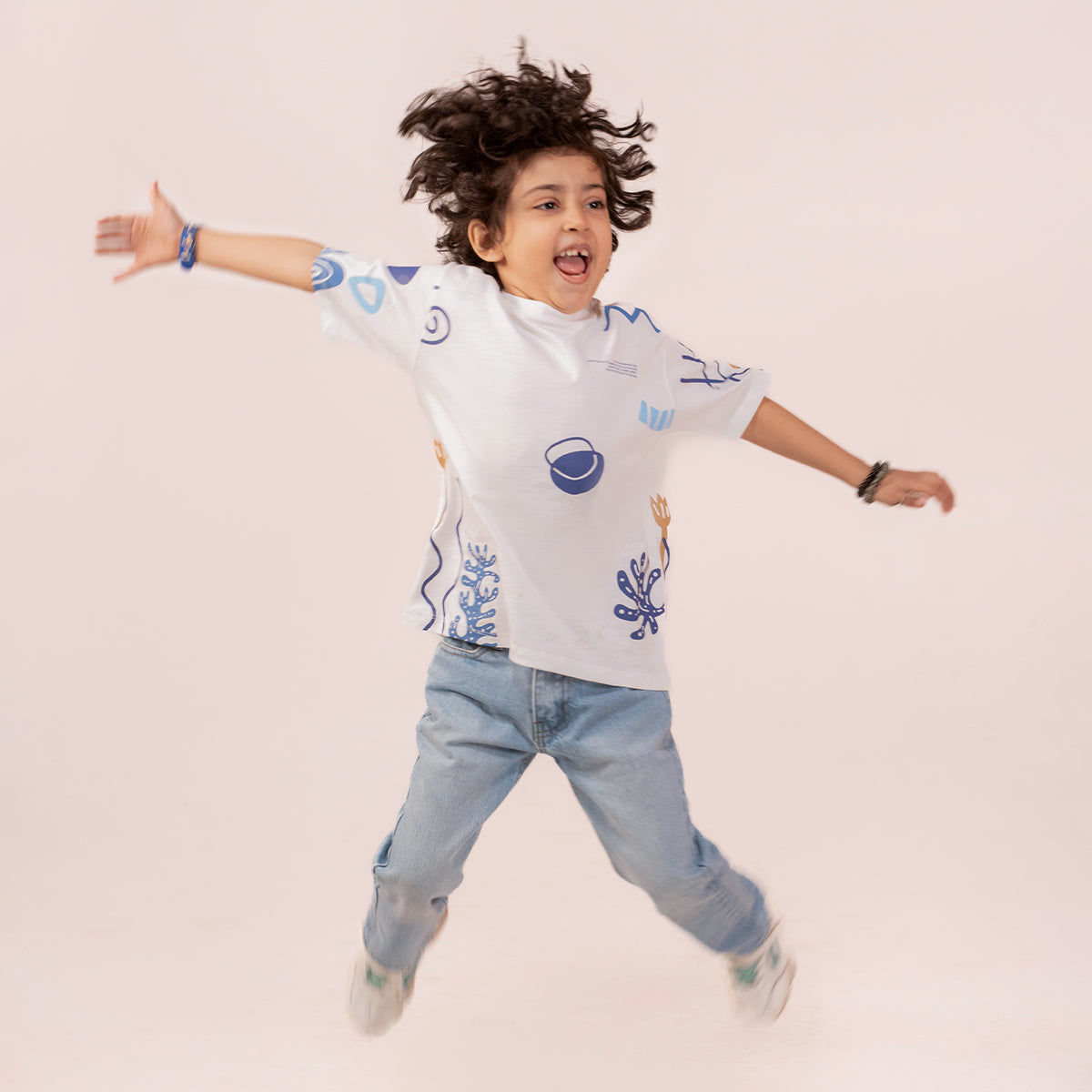 Girls white t-shirt BTK-0007